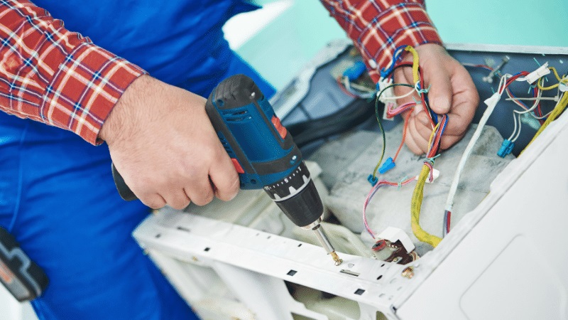 Şereflikoçhisar Silverline Silverline çamaşır makinesi kart tamiri – Su almama arızası orijinal parça ile giderildi. - Teknik servis örneği